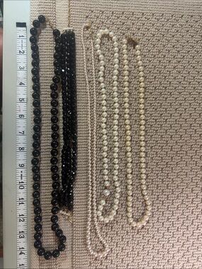 Vintage Necklace Lot Faux Pearls Black Beads Cameo 5pc bundle